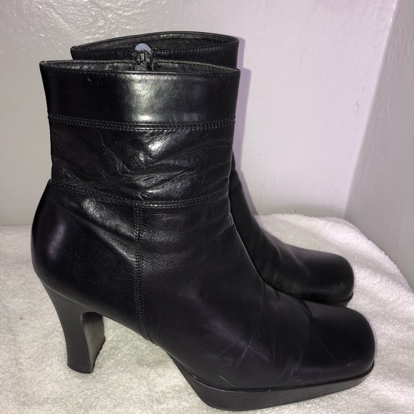 Nine West Shoes Nine West Calendar Leather Booties Size 8 2 Poshmark